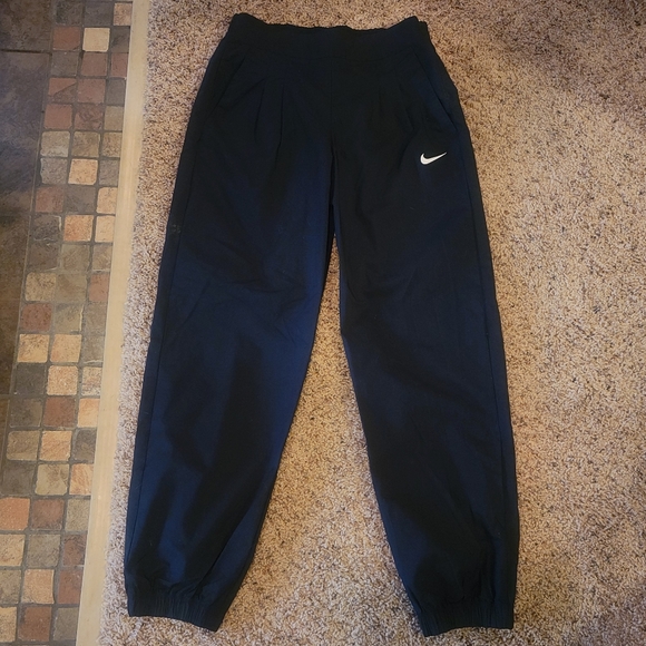 Nike Sportswear Icon Clash Women's Sweatpant S Black - Picture 1 of 9